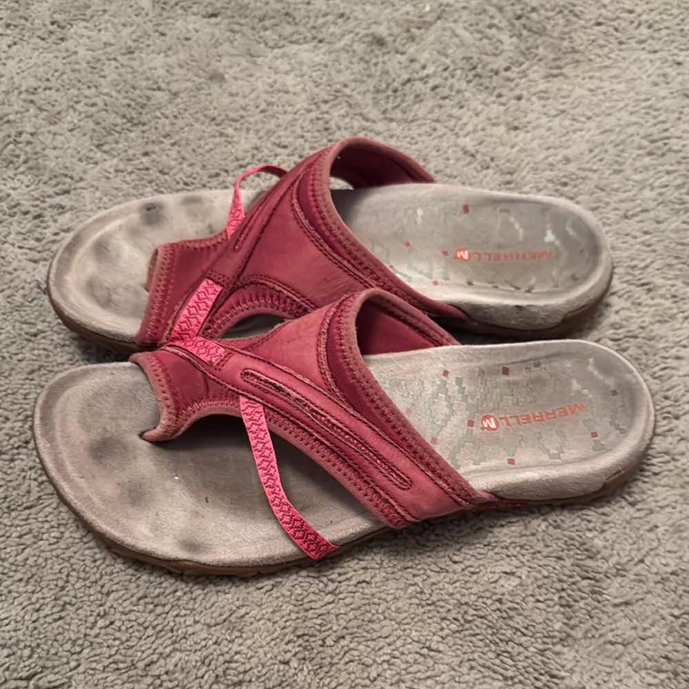 Merrell Raspberry Slide Sandals